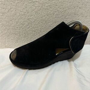 Fly London Yala Perf Suede Open Toe Wedge Sandals 39